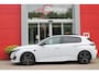 Peugeot 308 1.2 Hybrid 145PK AUTOMAAT GT | PANORAMA SCHUIF/KANTEL DAK | AFNEEMBARE TREKHAAK | NAVIGATIE | SENSATION PACK: FOCAL HIFI SYSTEM (PREMIUM HIFI SYSTEEM MET 10 SPEAKERS)/DRAADLOZE TELEFOONLADER | 360° VISION & DRIVE ASSIST PLUS PACK: ACHTERUITRIJCAMERA 360° VISEOPARK 3 (4 CAMERA'S)/PARKEERHULP VOOR EN ACHTER/ANTI DIEFSTAL ALARM/PEUGEOT i-COCKPIT MET CONFIGUREERBAAR 3D-INSTRUMENTENPANEEL/CLEAN CABIN | ALCANTARA EXECUTIVE PACK: BEKLEDING ALCANTARA/KUNSTLEDER INCL. ELEKTRISCH BEDIENBARE AGR STOEL EN MASSAGE OP BEIDE VOORSTOELEN | 18" LICHTMETALEN VELGEN "PORTLAND" | NAVIGATIE | DRAADLOZE APPLE CARPLAY/ANDROID AUTO | KEYLESS ENTRY/START | SFEER VERLICHTING | ZWARTE HEMELBEKLEDING | FULL LED MATRIX KOPLAMPEN |
