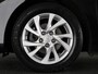Toyota Auris 1.8 Hybrid Executive . GARANTIE TOT 02-2029 . STOEL VERWARMING . NAVIGATIE . CRUISE CONTROL .