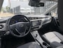 Toyota Auris 1.8 Hybrid Executive . GARANTIE TOT 02-2029 . STOEL VERWARMING . NAVIGATIE . CRUISE CONTROL .