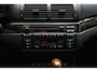 BMW 3-Serie Cabrio 330Ci High Executive AUT (231pk) E46 LEER