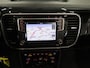 Volkswagen Beetle 1.2 TSI Design 2018 Airco-ecc Navigatie App connect Stoelverwarming 18 inch Disc LED Chroompakket Boekjes aanwezig Windscherm Zeer nette auto Lage km.stand