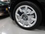 Volkswagen Beetle 1.2 TSI Design 2018 Airco-ecc Navigatie App connect Stoelverwarming 18 inch Disc LED Chroompakket Boekjes aanwezig Windscherm Zeer nette auto Lage km.stand