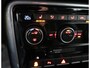 Volkswagen Beetle 1.2 TSI Design 2018 Airco-ecc Navigatie App connect Stoelverwarming 18 inch Disc LED Chroompakket Boekjes aanwezig Windscherm Zeer nette auto Lage km.stand