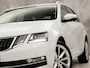 Skoda Octavia Combi 1.4 TSI Greentech Sport 150Pk Automaat (PANORAMADAK, APPLE CARPLAY, GROOT NAVI, CAMERA, LEDER/ALCANTARA, SPORTSTOELEN, STOELVERWARMING, GETINT GLAS, NIEUWSTAAT)