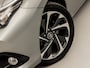 Toyota Auris Touring Sports 1.8 Hybrid Sport Automaat (NAVIGATIE, CAMERA, STOELVERWARMING, GETINT GLAS, SPORTSTOELEN, CRUISE, KEYLESS, NIEUWSTAAT)