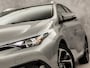 Toyota Auris Touring Sports 1.8 Hybrid Sport Automaat (NAVIGATIE, CAMERA, STOELVERWARMING, GETINT GLAS, SPORTSTOELEN, CRUISE, KEYLESS, NIEUWSTAAT)