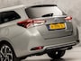 Toyota Auris Touring Sports 1.8 Hybrid Sport Automaat (NAVIGATIE, CAMERA, STOELVERWARMING, GETINT GLAS, SPORTSTOELEN, CRUISE, KEYLESS, NIEUWSTAAT)
