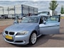 BMW 3-Serie Touring 318d Corporate High Executive PSENSOR NAVI CRUISE 2 X SLEUTELS
