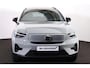 Volvo EX40 Single Motor Extended Range Ultra 82 kWh Panorama/schuifdak - IntelliSafe Assist & Surround - 360º Camera - Harman/Kardon audio - Verwarmde voorstoelen, stuur & achterbank - Parkeersensoren voor & achter - Elektr. bedienb. voorstoelen met geheugen links - Draadloze tel. lader - Warmtepomp - Extra getint glas - 20' LMV