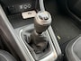Renault Captur 1.0 TCe 100 Intens . GARANTIE TOT 02-2030! . NAVIGATIE . PARKEERSENSOREN ACHTER . CRUISE CONTROL .