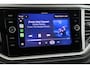 Volkswagen T-Roc 1.0 TSI Style Business Trekhaak 18 inch Zwarte Velgen Navigatie Carplay Android Airco Adaptive Cruise Control Parkeersensoren