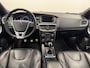 Volvo V40 2.0i T4 R-Design Navigatie-Cr.contr-Clima-Camera-Parkeersensoren-Panoramadak-Stoelverwarming-Leder-LED-Lm18''velgen