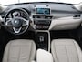 BMW X1 sDrive20i Orange Edition II | Leder | Trekhaak | Head-up | Park assist | Sfeerverlichting | Stoelverwarming | Climate control | Full LED | Navigatie |