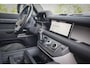 Land Rover Defender 110 P400e | PANORAMADAK | STOELVERWARMING | COLD CLIMATE PACK INCL. VOORRUIT EN STUURWIELVERWARMING | ELEK. TREKHAAK | LED KOPLAMPEN | VIRTUAL MIRROR | KOELKAST |