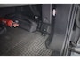 Land Rover Defender 110 P400e | PANORAMADAK | STOELVERWARMING | COLD CLIMATE PACK INCL. VOORRUIT EN STUURWIELVERWARMING | ELEK. TREKHAAK | LED KOPLAMPEN | VIRTUAL MIRROR | KOELKAST |