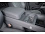 Land Rover Defender 110 P400e | PANORAMADAK | STOELVERWARMING | COLD CLIMATE PACK INCL. VOORRUIT EN STUURWIELVERWARMING | ELEK. TREKHAAK | LED KOPLAMPEN | VIRTUAL MIRROR