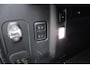 Land Rover Defender 110 P400e | PANORAMADAK | STOELVERWARMING | COLD CLIMATE PACK INCL. VOORRUIT EN STUURWIELVERWARMING | ELEK. TREKHAAK | LED KOPLAMPEN | VIRTUAL MIRROR | KOELKAST |
