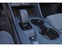 Volvo XC40 B3 Business Edition - Harman Kardon - Adaptive Cruise Control met Pilot Assist - BLIS dodehoekassistentie - Voorstoelen en stuurwiel verwarmbaar - Keyless - all season banden - Elektr. bedienbare achterklep - Parkeersensoren voor & achter - Parkeer camera acter - 19' LMV - Getint glas v.a. de B-stijl - Google Maps geïntegreerd - Apple®CarPlay