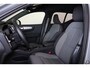 Volvo XC40 B3 Business Edition - Harman Kardon - Adaptive Cruise Control met Pilot Assist - BLIS dodehoekassistentie - Voorstoelen en stuurwiel verwarmbaar - Keyless - all season banden - Elektr. bedienbare achterklep - Parkeersensoren voor & achter - Parkeer camera acter - 19' LMV - Getint glas v.a. de B-stijl - Google Maps geïntegreerd - Apple®CarPlay