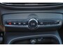 Volvo XC40 B3 Business Edition - Harman Kardon - Adaptive Cruise Control met Pilot Assist - BLIS dodehoekassistentie - Voorstoelen en stuurwiel verwarmbaar - Keyless - all season banden - Elektr. bedienbare achterklep - Parkeersensoren voor & achter - Parkeer camera acter - 19' LMV - Getint glas v.a. de B-stijl - Google Maps geïntegreerd - Apple®CarPlay