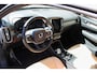 Volvo XC40 T4 Inscription | Trekhaak uitklapbaar (semi-elektrisch) | Parkeercamera | Verwarmbare Voorstoelen | Lederen Bekleding | Extra Getint Glas | 18'' Lichtmetalen Velgen | Navigatiesysteem full map + hard disk | Cruise Control | Bluetooth Telefonie & Multimedia | Start/stop systeem | Elektrisch bedienbare achterklep