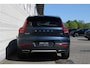 Volvo XC40 T4 Inscription | Trekhaak uitklapbaar (semi-elektrisch) | Parkeercamera | Verwarmbare Voorstoelen | Lederen Bekleding | Extra Getint Glas | 18'' Lichtmetalen Velgen | Navigatiesysteem full map + hard disk | Cruise Control | Bluetooth Telefonie & Multimedia | Start/stop systeem | Elektrisch bedienbare achterklep
