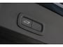 Volvo XC40 T4 Inscription | Trekhaak uitklapbaar (semi-elektrisch) | Parkeercamera | Verwarmbare Voorstoelen | Lederen Bekleding | Extra Getint Glas | 18'' Lichtmetalen Velgen | Navigatiesysteem full map + hard disk | Cruise Control | Bluetooth Telefonie & Multimedia | Start/stop systeem | Elektrisch bedienbare achterklep