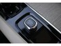 Volvo XC60 T6 Plug-in hybrid AWD R-Design Long Range | Panoramisch Schuif-/Kanteldak | Semi Elektr. Trekhaak | Power Seats incl. Memory | Verwarmbare voorstoelen en stuurwiel | Adaptive Cruise & Pilot Assist | Apple carplay/Android Auto | Keyless | Park Assist & Camera Achter |