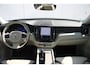 Volvo XC60 T6 Plug-in hybrid AWD R-Design Long Range | Panoramisch Schuif-/Kanteldak | Semi Elektr. Trekhaak | Power Seats incl. Memory | Verwarmbare voorstoelen en stuurwiel | Adaptive Cruise & Pilot Assist | Apple carplay/Android Auto | Keyless | Park Assist & Camera Achter |