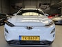 Hyundai Kona Electric EV Premium 64 kWh Head up display, Warmtepomp