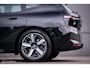 BMW iX xDrive40 High Executive 77 kWh | Trekhaak | Panorama | Laser LED | HUD | alcantara | Dealer onderhouden | 360 camera | SOH 97,3 | Rijklaarprijs | Fabrieksgarantie | Carplay | 2500 kg trekvermogen |