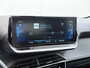 Peugeot e-208 EV 5Drs Allure Pack 50kWh SOH 90% 360°Camera Stoelverwarming 3D-Navi Ecc Pdc Apple Carplay Android Auto Keyless Cruise Control Regen-Lichtsensor Privacy Glas Lmv Led Lane Assist Isofix DAB Bluetooth
