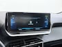 Peugeot e-208 EV 5Drs Allure Pack 50kWh SOH 90% 360°Camera Stoelverwarming 3D-Navi Ecc Pdc Apple Carplay Android Auto Keyless Cruise Control Regen-Lichtsensor Privacy Glas Lmv Led Lane Assist Isofix DAB Bluetooth