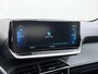 Peugeot e-208 EV 5Drs Allure Pack 50kWh SOH 90% 360°Camera Stoelverwarming 3D-Navi Ecc Pdc Apple Carplay Android Auto Keyless Cruise Control Regen-Lichtsensor Privacy Glas Lmv Led Lane Assist Isofix DAB Bluetooth