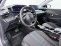 Peugeot e-208 EV 5Drs Allure Pack 50kWh SOH 90% 360°Camera Stoelverwarming 3D-Navi Ecc Pdc Apple Carplay Android Auto Keyless Cruise Control Regen-Lichtsensor Privacy Glas Lmv Led Lane Assist Isofix DAB Bluetooth