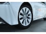 Toyota Mirai Dynamic | 10 Jaar Fabrieksgarantie | Adapt. Cruise | Stoelverwarming | Camera | Elektr. stoelen | Navi | Carplay | Climate