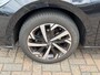 Volkswagen Polo 1.0 TSI Life / AUTOMAAT/ PARKEER SENSOREN V+A/ LED/ APP-CONNECT/ ADAPTIVE CRUISE/ DIGITAL DASH/ NAVI/ DAB/ AIRCO/ 16'' LMV