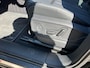 Audi Q5 2.0TFSIe-hybrid 220kW/299PK quattro S Line · Panoramadak · Trekhaak · 360°Camera + Parkeersensoren · Leder · Tech Pro · Garantie t/m 17-05-2030 of 120000km.