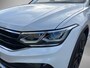 Volkswagen Tiguan 1.4TSIeHybrid 180kW/245PK R-Line Black Style DSG · Panoramadak · Trekhaak · Camera + Parkeersensoren