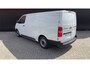 Peugeot Expert Standaard - Elektrisch | 16" stalen velgen | Elektrisch bedienbare en verwarmbare buitenspiegels | Elektrische parkeerrem