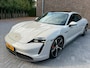 Porsche Taycan 4S Performance 84 kWh, KRIJTGRIJS, BTW, SOH 89%, Dealer Onderh, Luchtvering, Glas dak,Bose, Memory