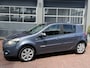 Renault Clio 1.6 Night & Day Automaat,Navi,16Inch,Cruise,Trekhaak Bj 2011 Km 119.000 Nap 2e eigenaar