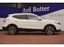Nissan Qashqai 1.2 Premier Edition+Led+Volleder+Pano-dak+Navi+360-camera+19"lmv = OKT-2014 + NIEUWE APK !!