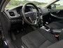 Volvo V40 2.0 D2 Kinetic Business / Navi / Clima / 17" Velgen / Goed Onderhouden / 6 Versnellingen / PDC / Cruise / LED /