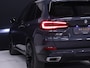 BMW X5 xDrive45e High Executive [SCHUIFDAK, HARMAN KARDON, TREKHAAK, LUCHTVERING, APPLE CARPLAY, ANDROID AUTO, MEMORY SEATS, M SPORT VELG, CAMERA, NIEUWSTAAT]