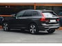 Volvo XC60 T6 Hybride AWD Plus Dark LONG RANGE | 360° Camera | Panoramadak | Trekhaak | Stoel + Stuur Verwarmd |