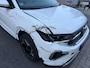 Volkswagen T-Cross 1.5 TSI R-Line Edition - BOMVOL - CARPLAY - STOELVERWARMING - SFEERVERLICHTING - TREKHAAK - DUITS SCHADEAUTO