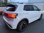 Volkswagen T-Cross 1.5 TSI R-Line Edition - BOMVOL - CARPLAY - STOELVERWARMING - SFEERVERLICHTING - TREKHAAK - DUITS SCHADEAUTO