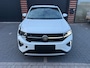 Volkswagen T-Cross 1.5 TSI R-Line Edition - BOMVOL - CARPLAY - STOELVERWARMING - SFEERVERLICHTING - TREKHAAK - DUITS SCHADEAUTO