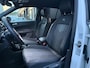 Volkswagen T-Cross 1.5 TSI R-Line Edition - BOMVOL - CARPLAY - STOELVERWARMING - SFEERVERLICHTING - TREKHAAK - DUITS SCHADEAUTO